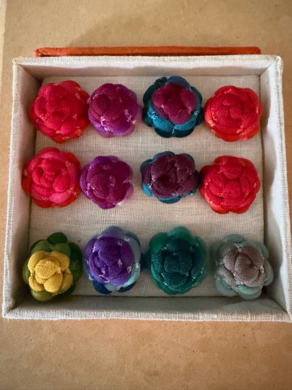 Colorful Flower Push Pin Set